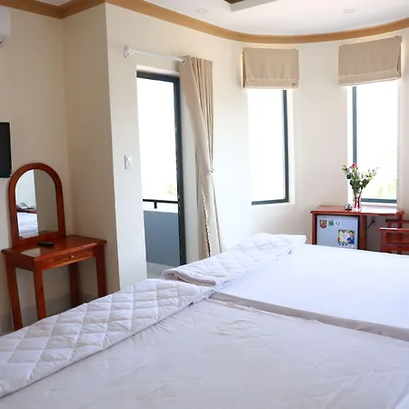 Lien Thong Hotel-2