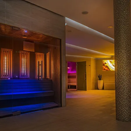 Villa Plaza Boutique Hotel & Spa-3