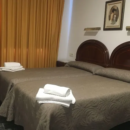 Hostal Conchita Legazpi-3