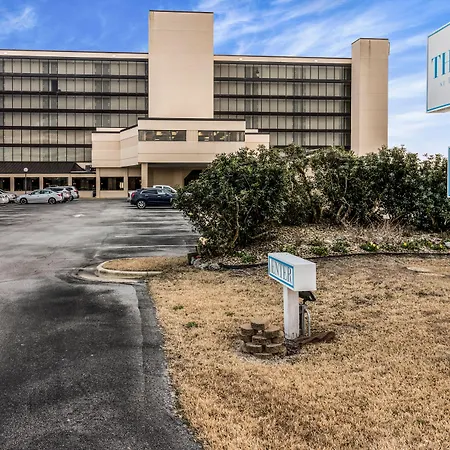 Crystal Coast Oceanfront Hotel-3