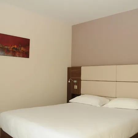 Hotel Port Toga-3