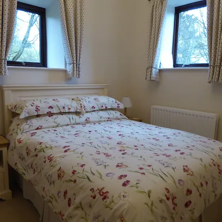 Orchard House Bed And Breakfast-3