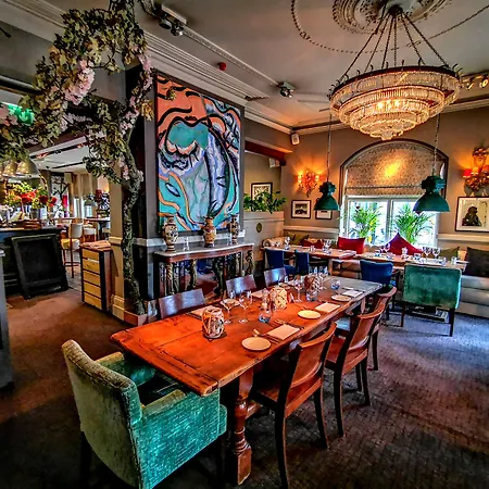 Ox Hotel, Bar, & Grill-2