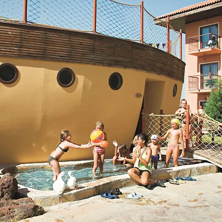 Club Grand Aqua-3