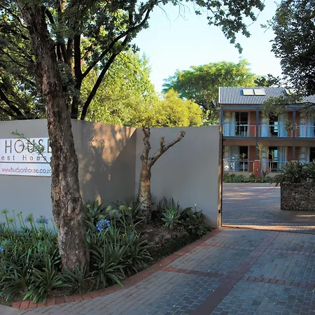 Hudson House-3