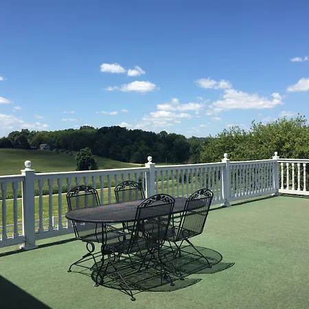 Inn At Amish Door-2