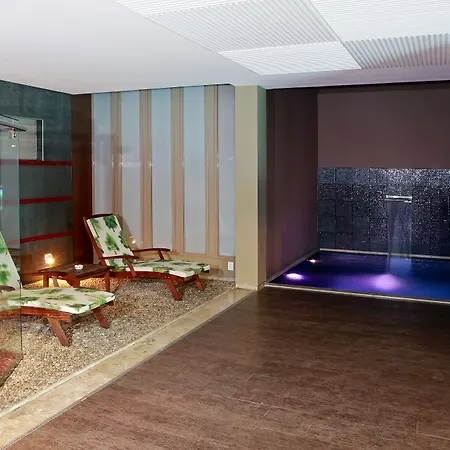 Assahi Motel (Adults Only)-3
