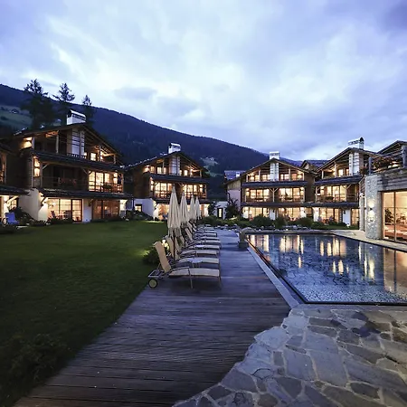 Post Alpina - Family Chalets Dolomites-2