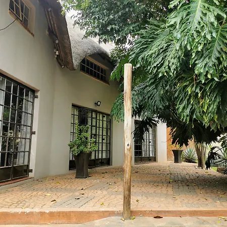 Aerotropolis Guest Lodge-2