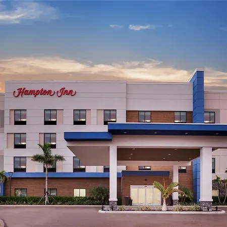 Hampton Inn Fort Myers Downtown-2
