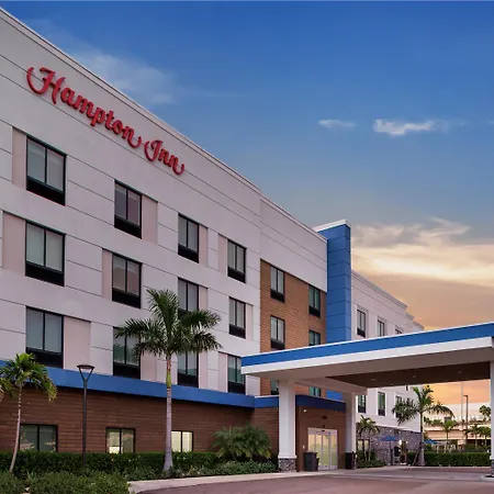 Hampton Inn Fort Myers Downtown-3