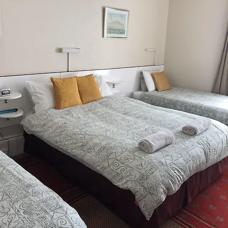 Chad Hill Hotel-2
