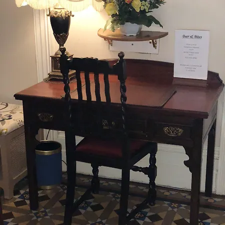 Chad Hill Hotel-2