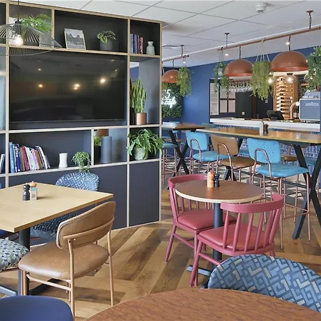 Travelodge London Enfield-2