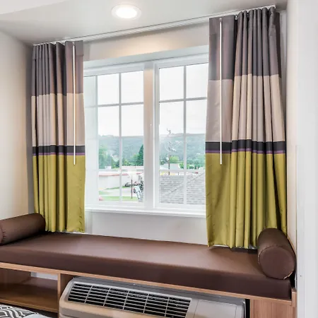Microtel Inn & Suites By Wyndham New Martinsville-2