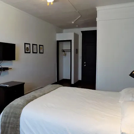 Landmark Inn-3