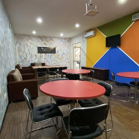 Staayz Premium Gurgaon-2
