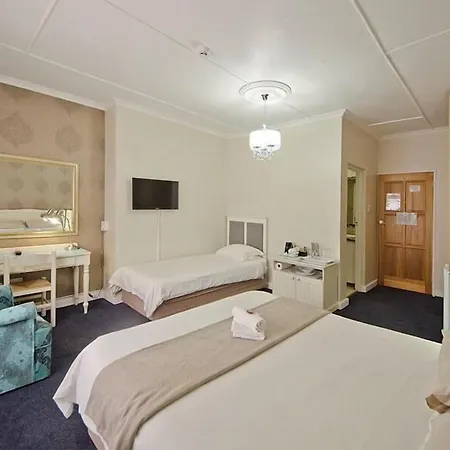 The Russel Hotel-3