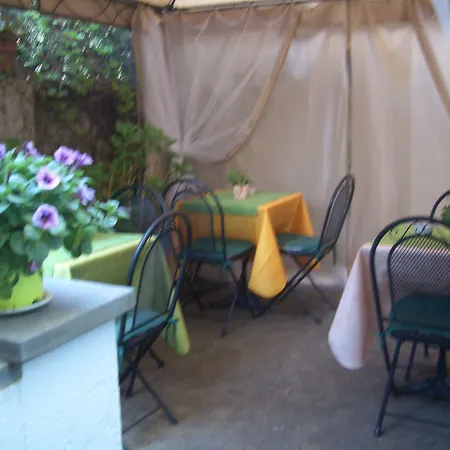 B&B Lucca Porta Sant'Anna-2