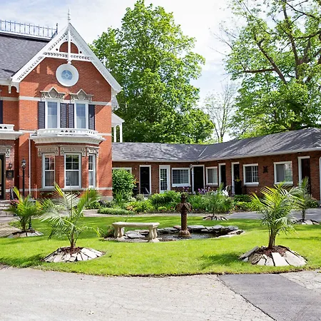 The Woodview Inn-2