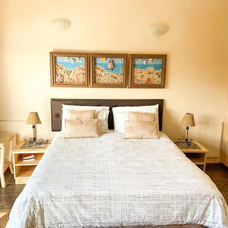 Marina Martinique B&B-2
