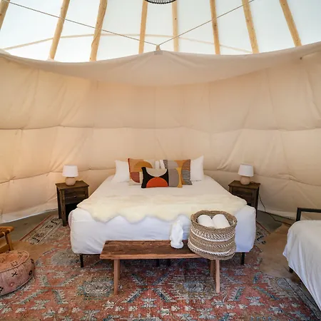 Dreamcatcher Tipi Hotel-3