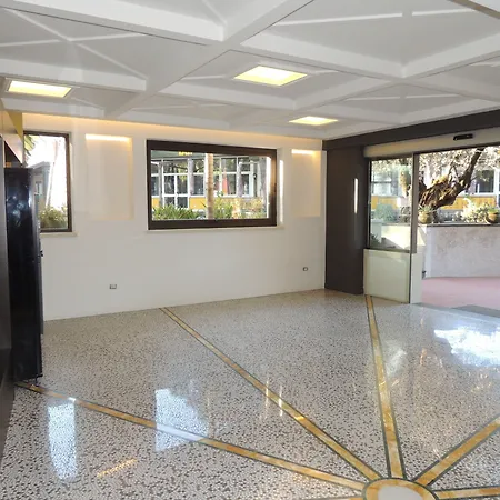Hotel Zeus-2