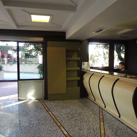 Hotel Zeus-2