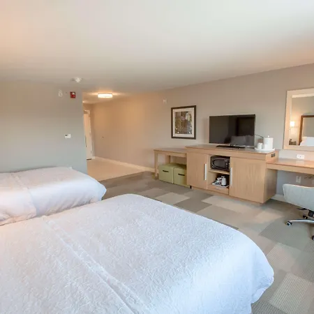 Hampton Inn By Hilton Amesbury, Ma-3