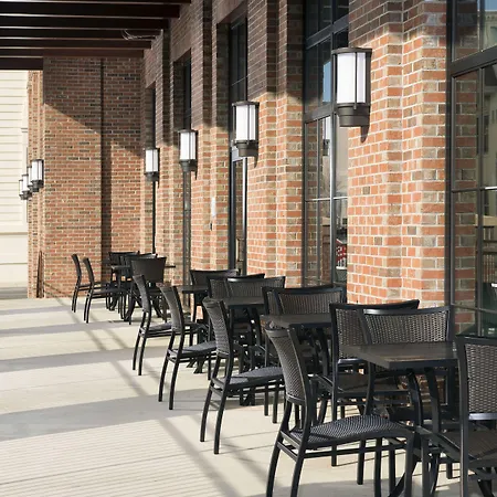 Holiday Inn Express Pensacola Downtown By Ihg-3