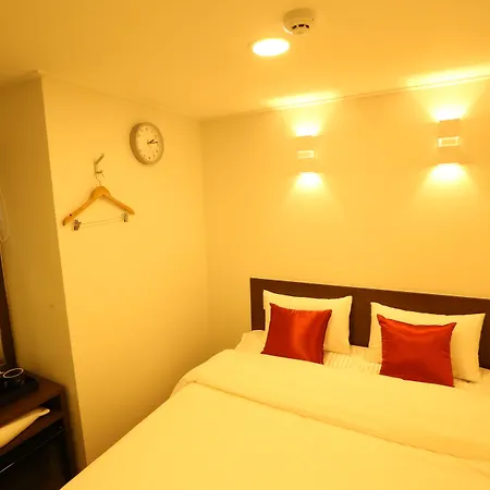 Tripstay Myeongdong-3