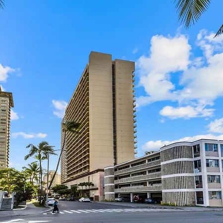 Wyndham Vacation Resorts Royal Garden At Waikiki-3