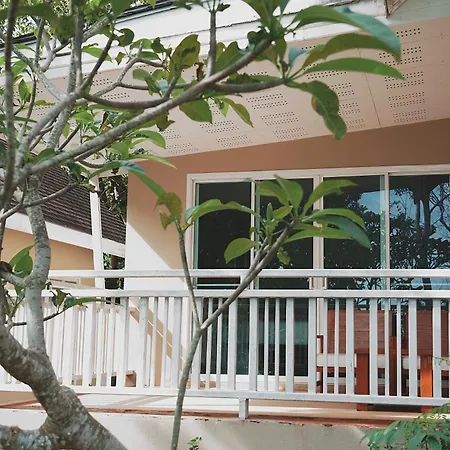 Bayview Resort Phi Phi Island - Beach Front Resort-3