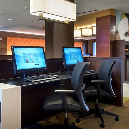 Fairfield Inn & Suites By Marriott Syracuse Carrier Circle-3