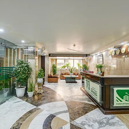 Airport Hotel Grand-2