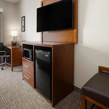 Wingate By Wyndham Grove City-3