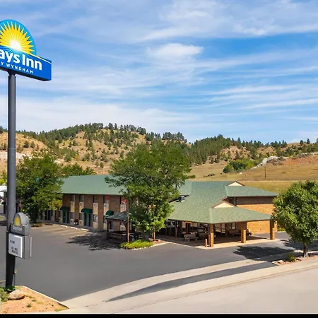 Days Inn By Wyndham Spearfish-3