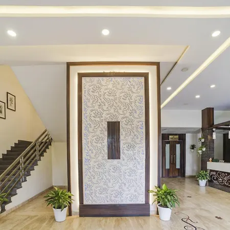 Fabhotel Bee Town - Ab Road-2