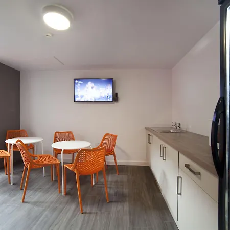 Sleeperdorm - Hostel-3