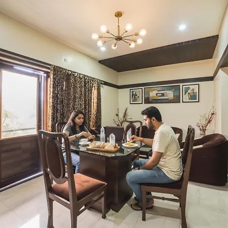 Fabhotel Santoor - Geeta Bhawan Square-2