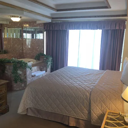 Riveredge Resort Hotel-3
