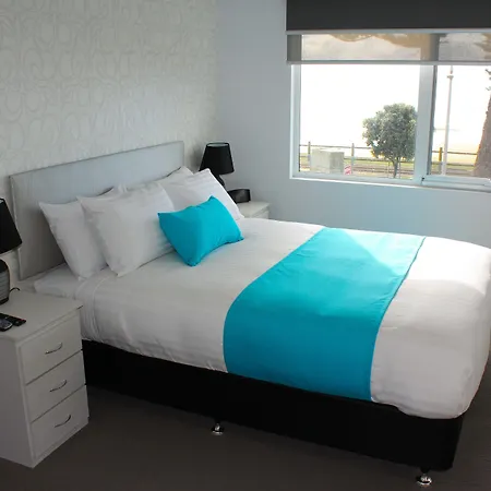 Beach Hotel-3