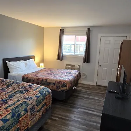 Roblin Motor Inn-3