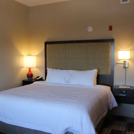 Hampton Inn By Hilton Oxford, Me-2