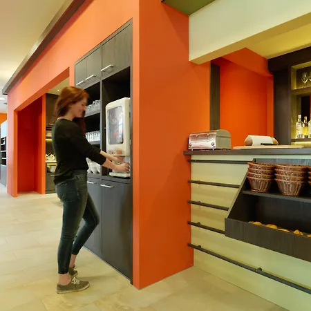 Hwest Hotel-2
