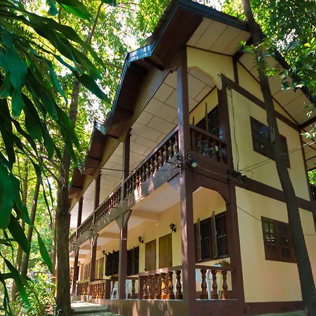 The Lost Resort-2