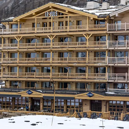 Le Yule Hotel & Spa-3