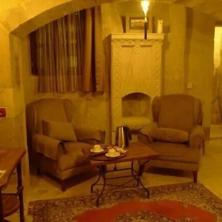 King Cave Hotel By Traveller'S-2