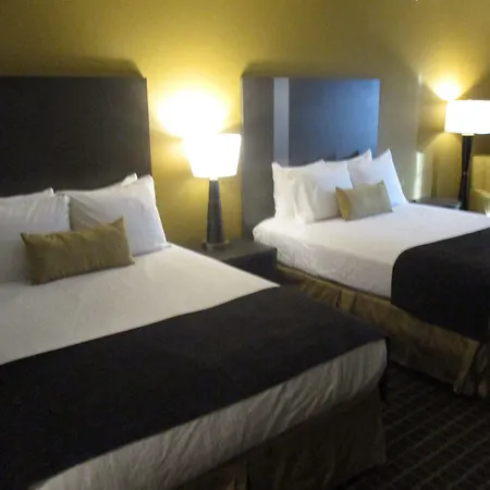 Best Western Plus Lampasas Inn & Suites-2