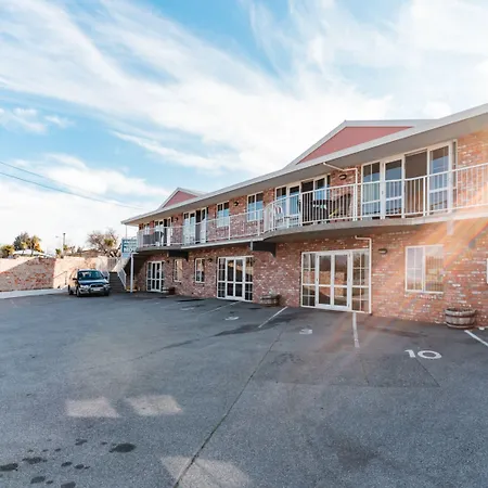 Alexandra Heights Motel-2